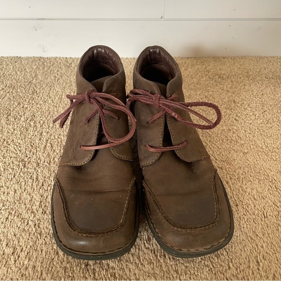 Born Henrik Men’s Brown Leather Chukka Boot 9.5 Lace Up Comfort Shoe Ankle Boots main image 4